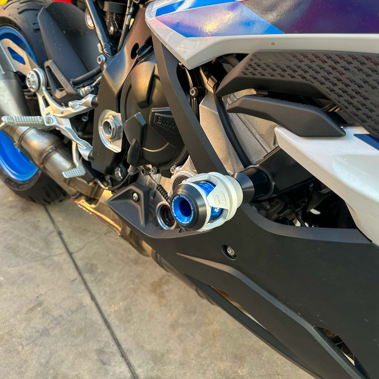 BMW - S1000 RR (2023-on) - Procton Racing Rotational Impact System – Frame Sliders F1