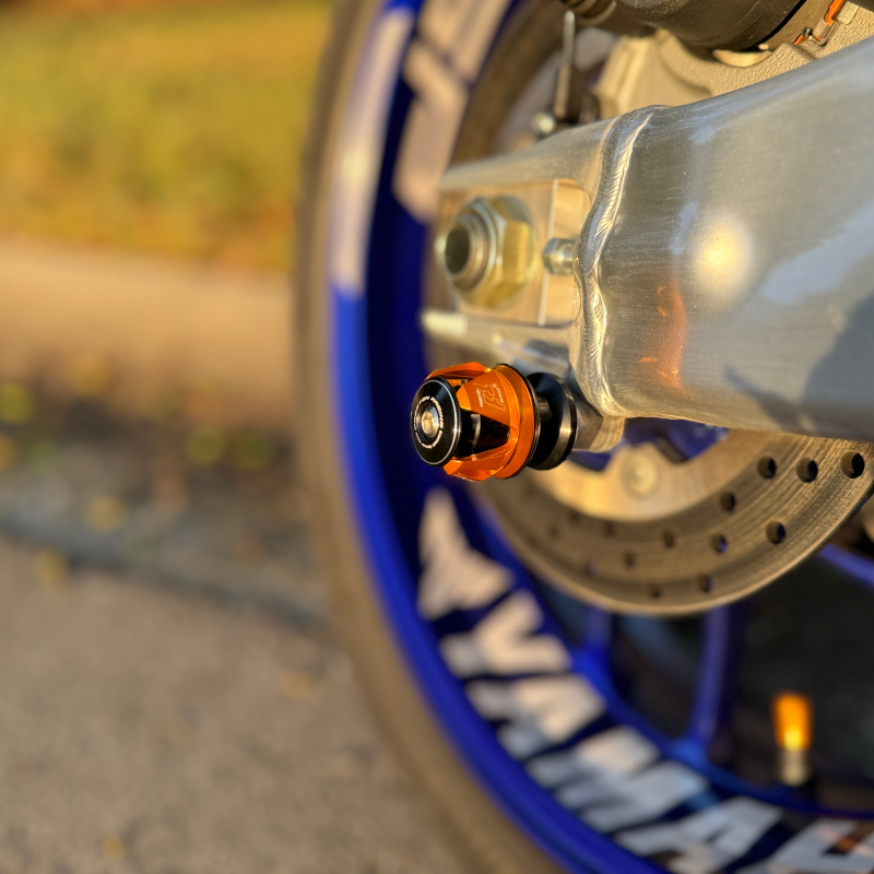 Procton F1 Swingarm Spools for Yamaha R1 (All)
