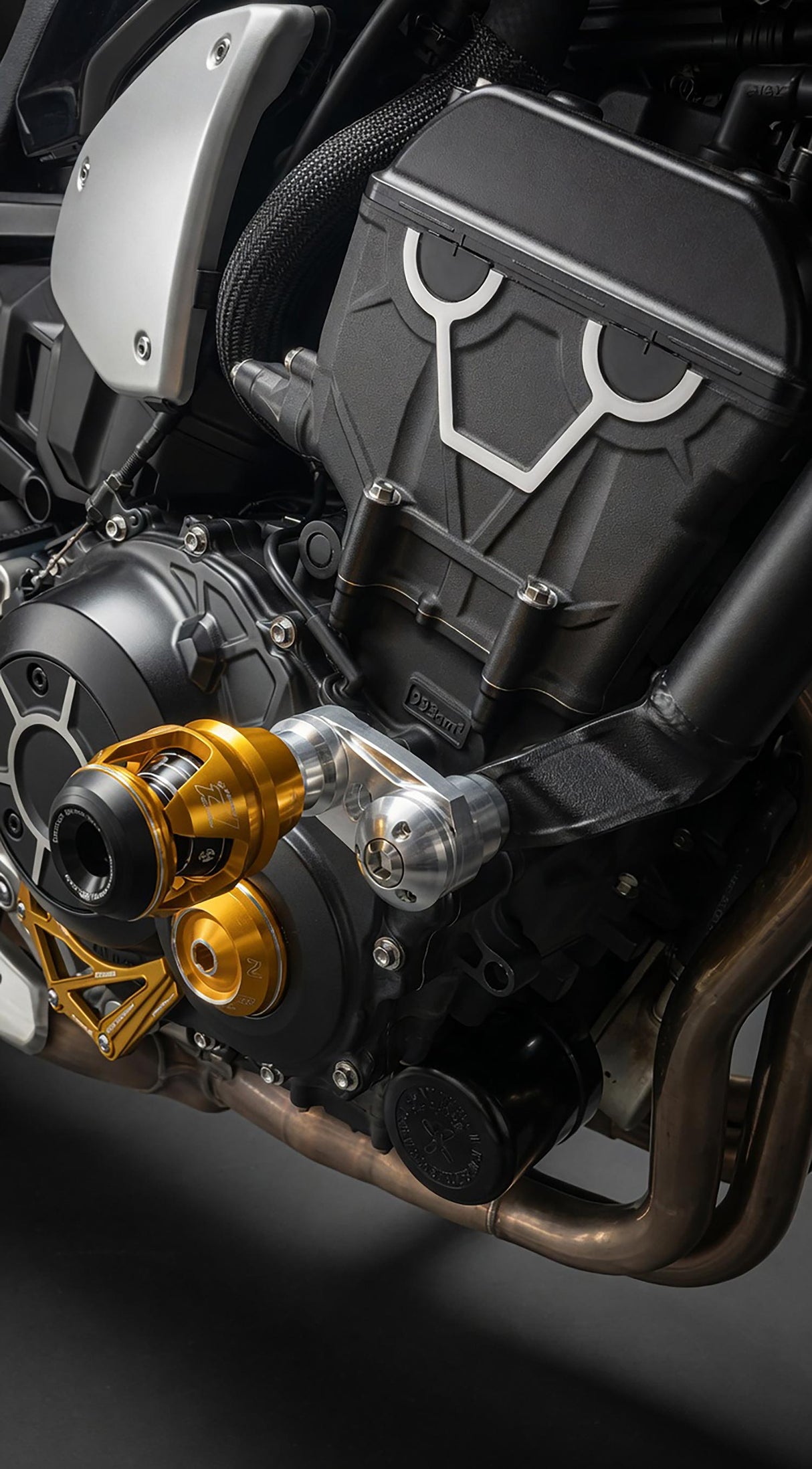 Honda - CB 1000 R (2018-2024) - Procton Racing Rotational Impact System – Frame Sliders F1