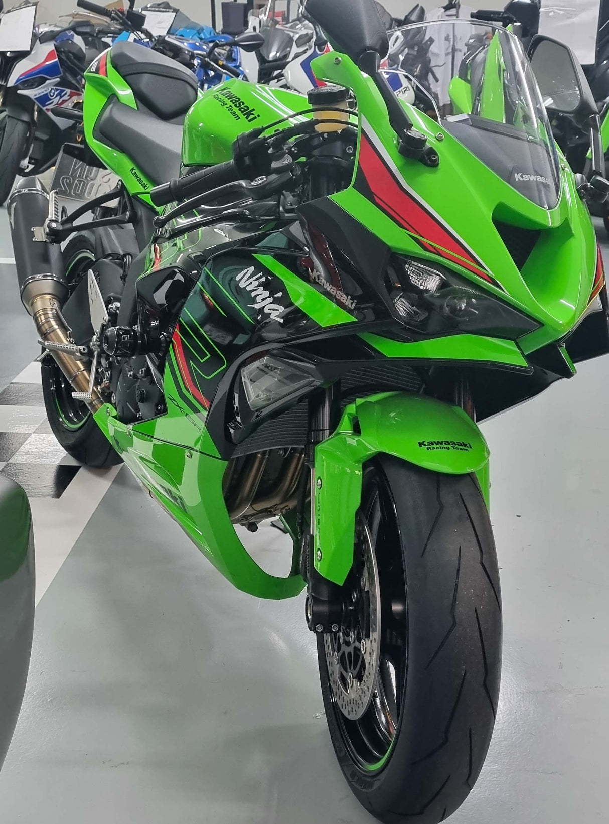 Kawasaki - ZX-6R 636 (2024-on) - Procton Racing Rotational Impact System – Frame Sliders F1