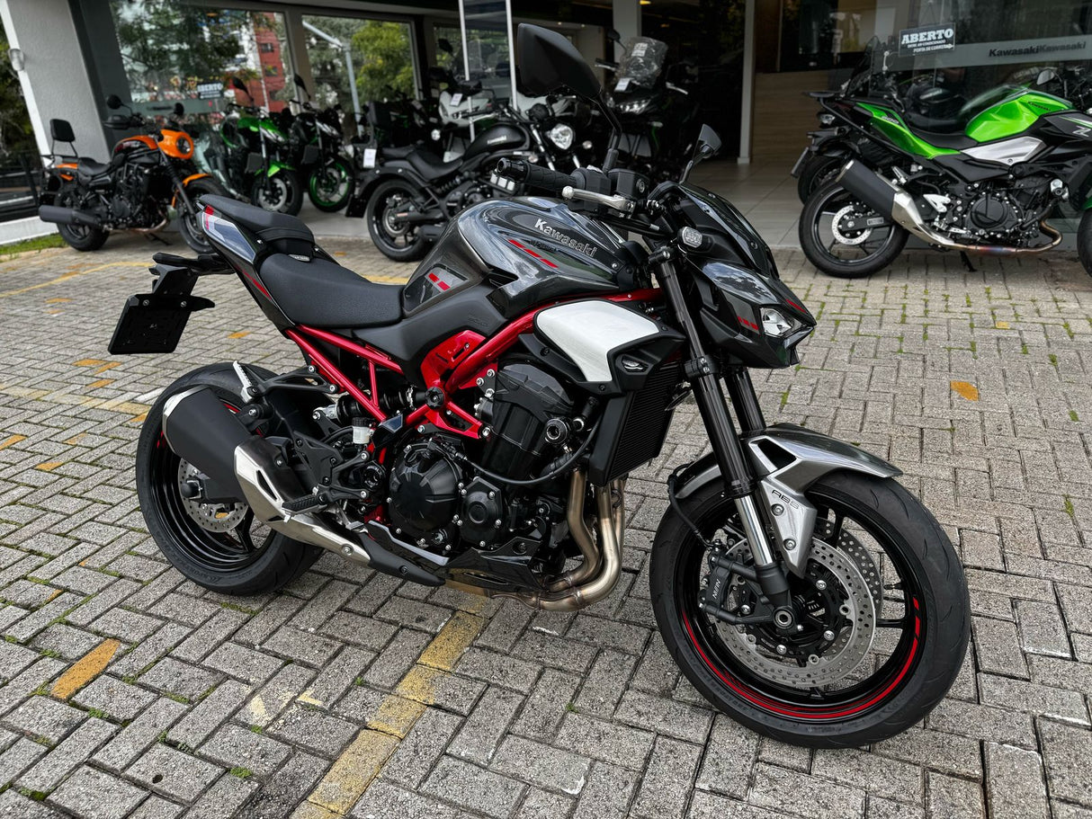 Kawasaki - Z900 /SE/R/RS CAFE (2017-on) - Procton Racing Rotational Impact System – Frame Sliders F1