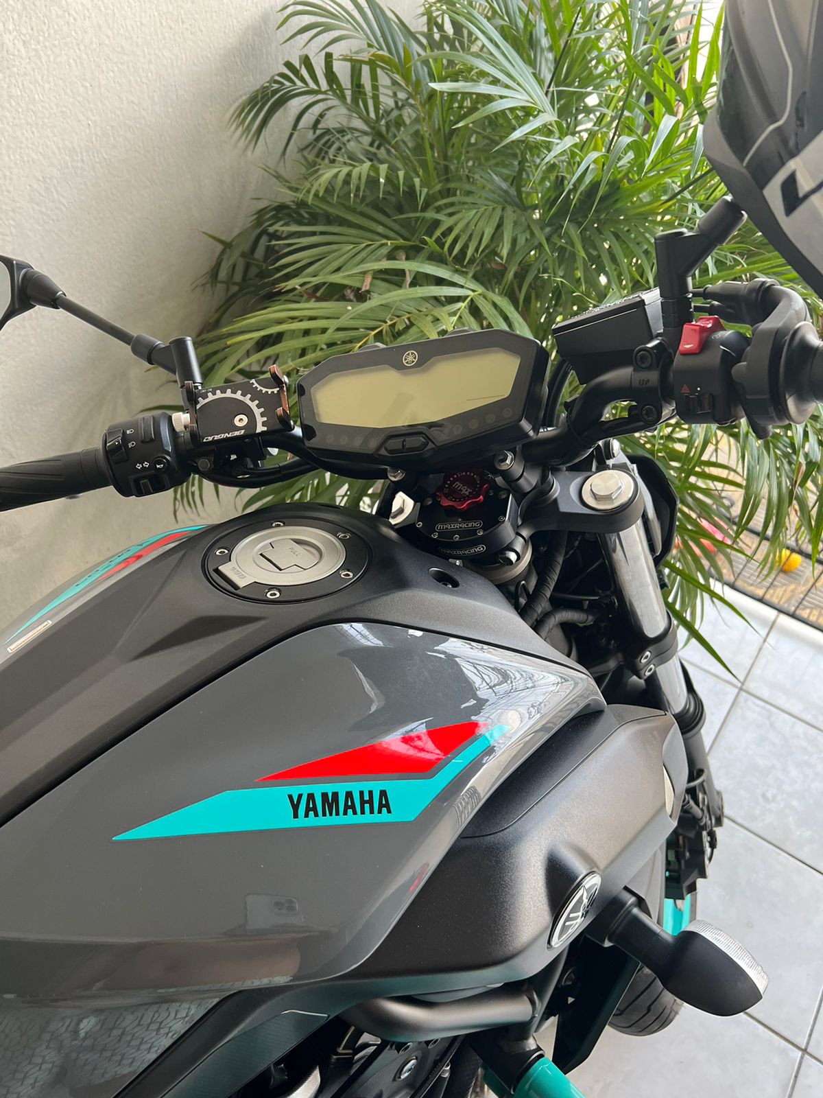 MaxRacing MAX20 Steering Damper - Yamaha - MT-07 (2014-2022) - TFT Dash