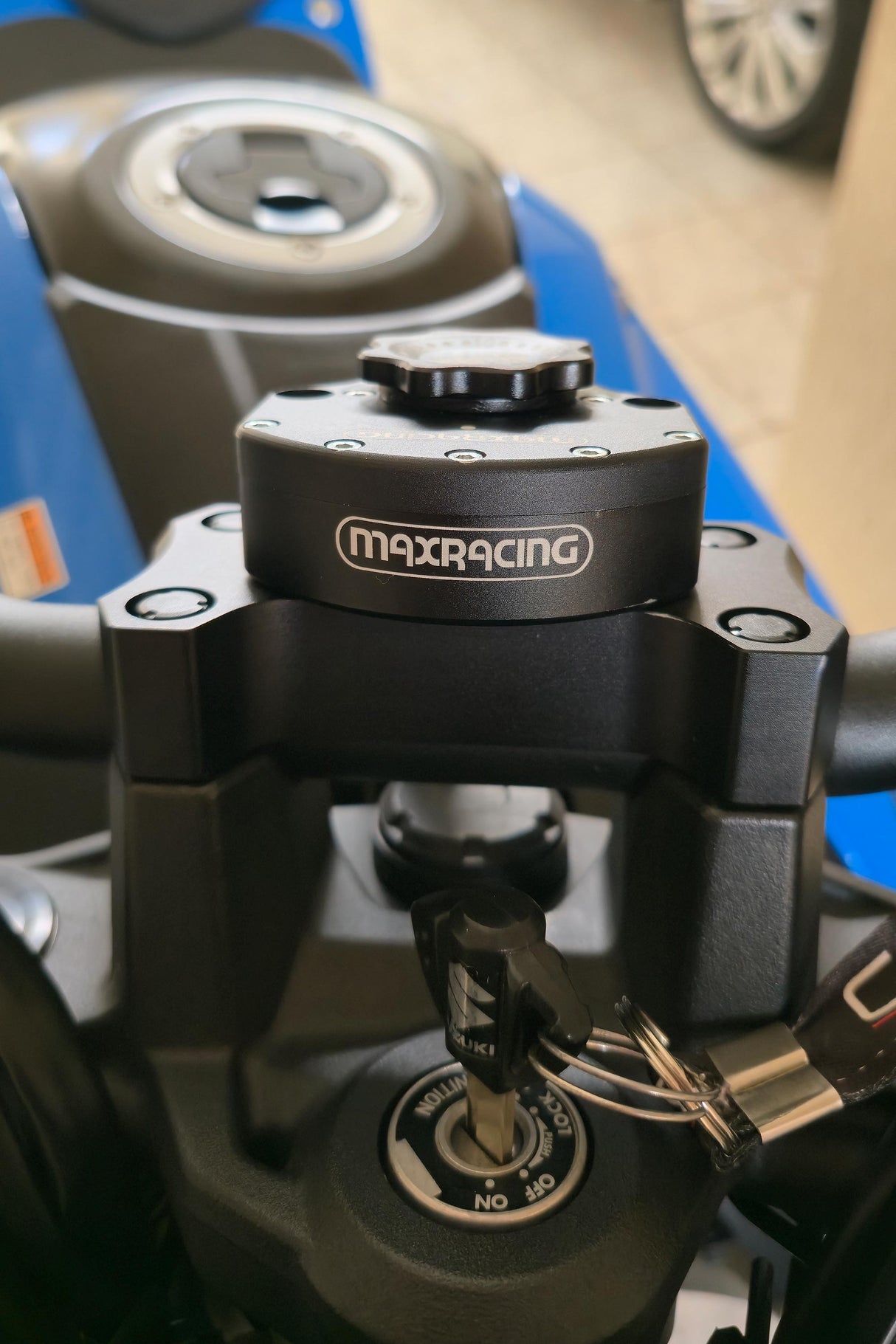 MaxRacing MAX20 Steering Damper - Suzuki - GSX-8S