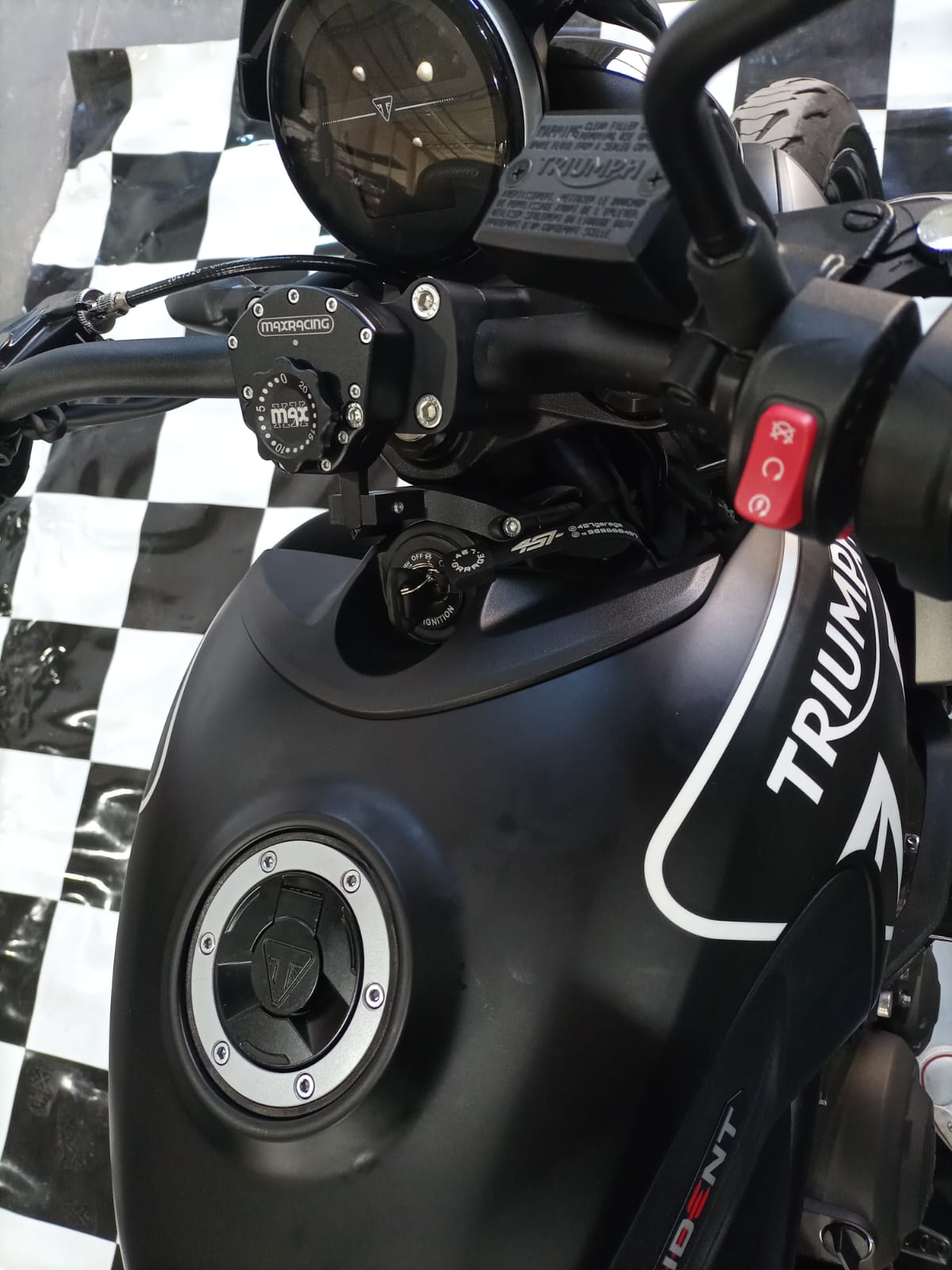 MaxRacing MAX20 Steering Damper - Triumph - Trident 660