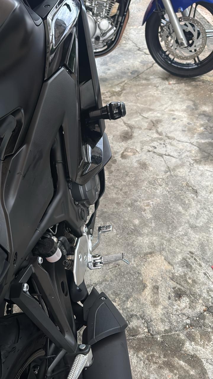 Yamaha R3 2025-on Procton Frame Slider F1