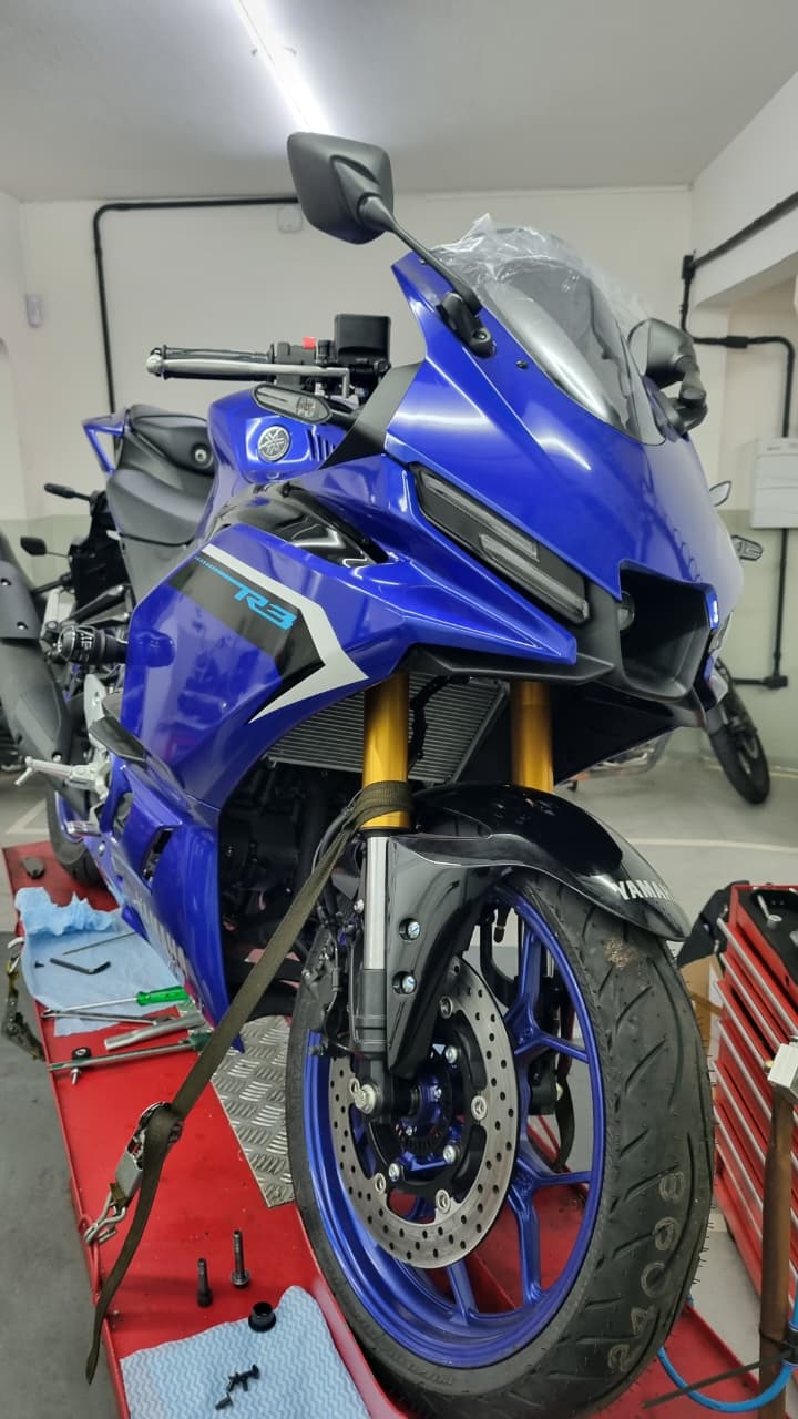 Yamaha R3 2025-on Procton Frame Slider F1