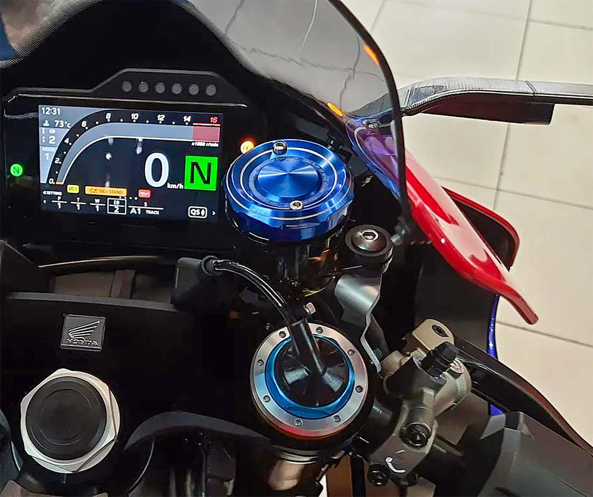 Procton Brake Fluid Reservoir Cap (2 Holes with Screw) - Honda - CBR 1000 RR-R (2021 and Newer)