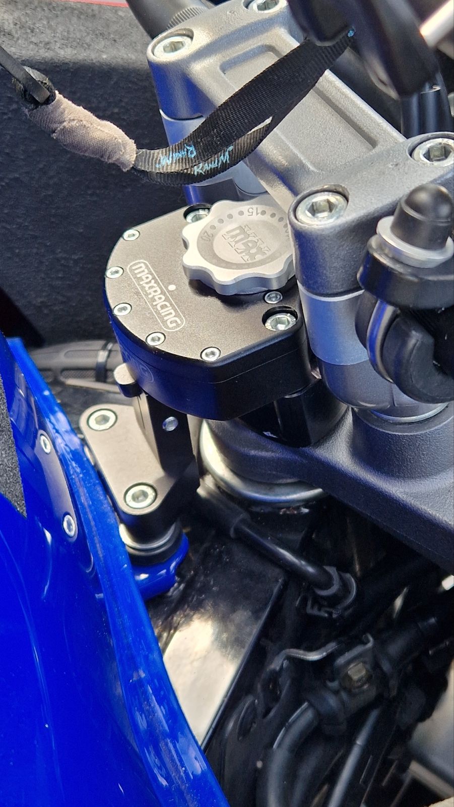 MaxRacing MAX20 Steering Damper for Honda XL 1000 Varadero