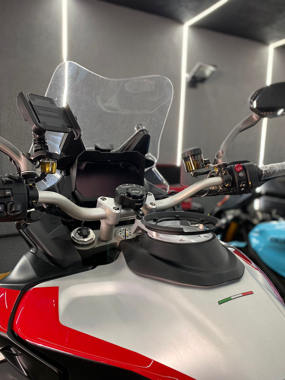 MaxRacing MAX20 Steering Damper for Ducati Multistrada (2015-up)