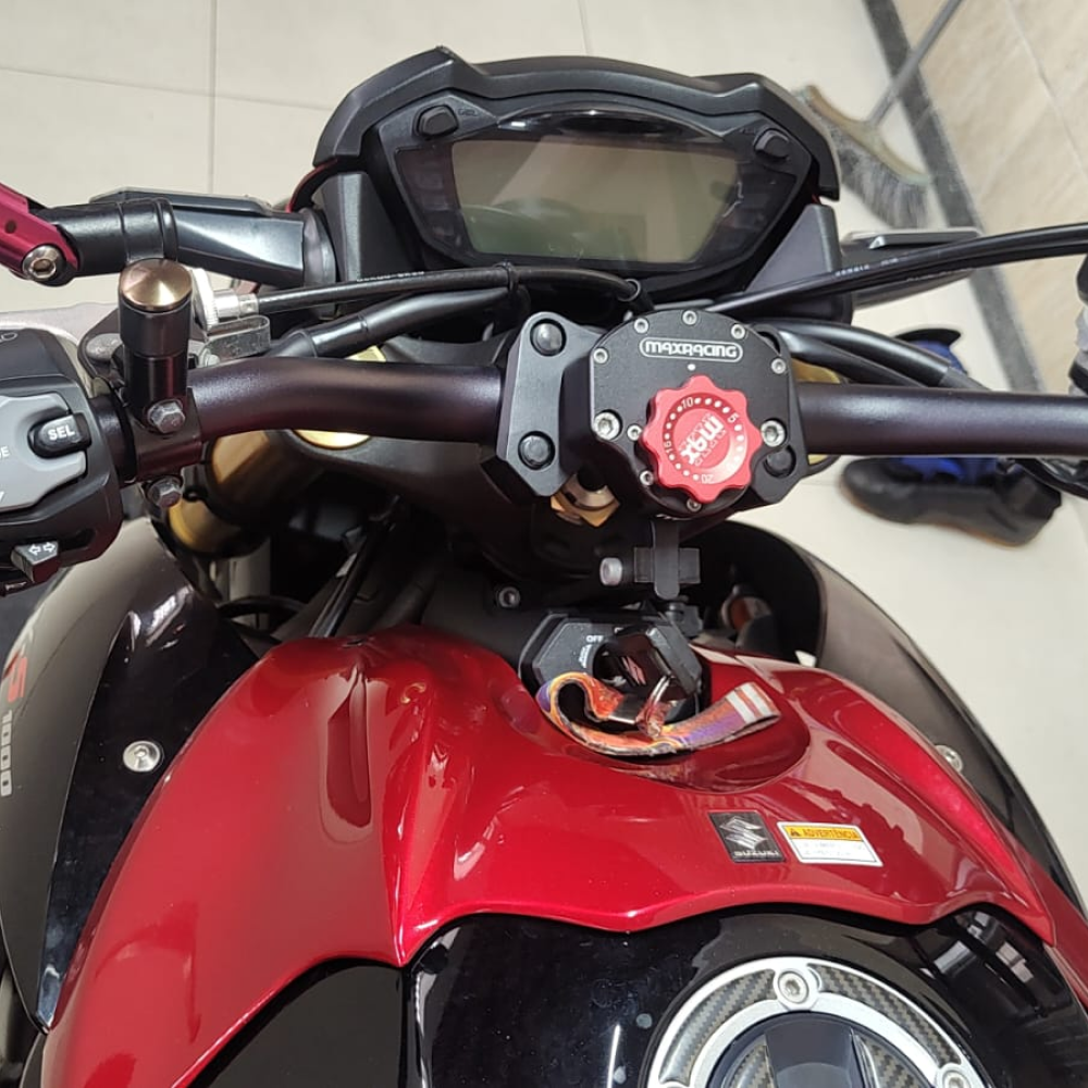 MaxRacing MAX20 Steering Damper for Suzuki