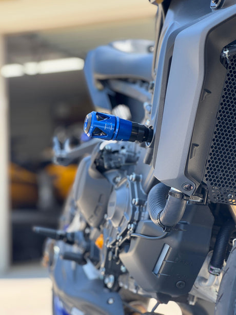 Suzuki - GSX-8S | GSX-8T | GSX-8TT - Procton Racing Rotational Impact System – Frame Sliders S1