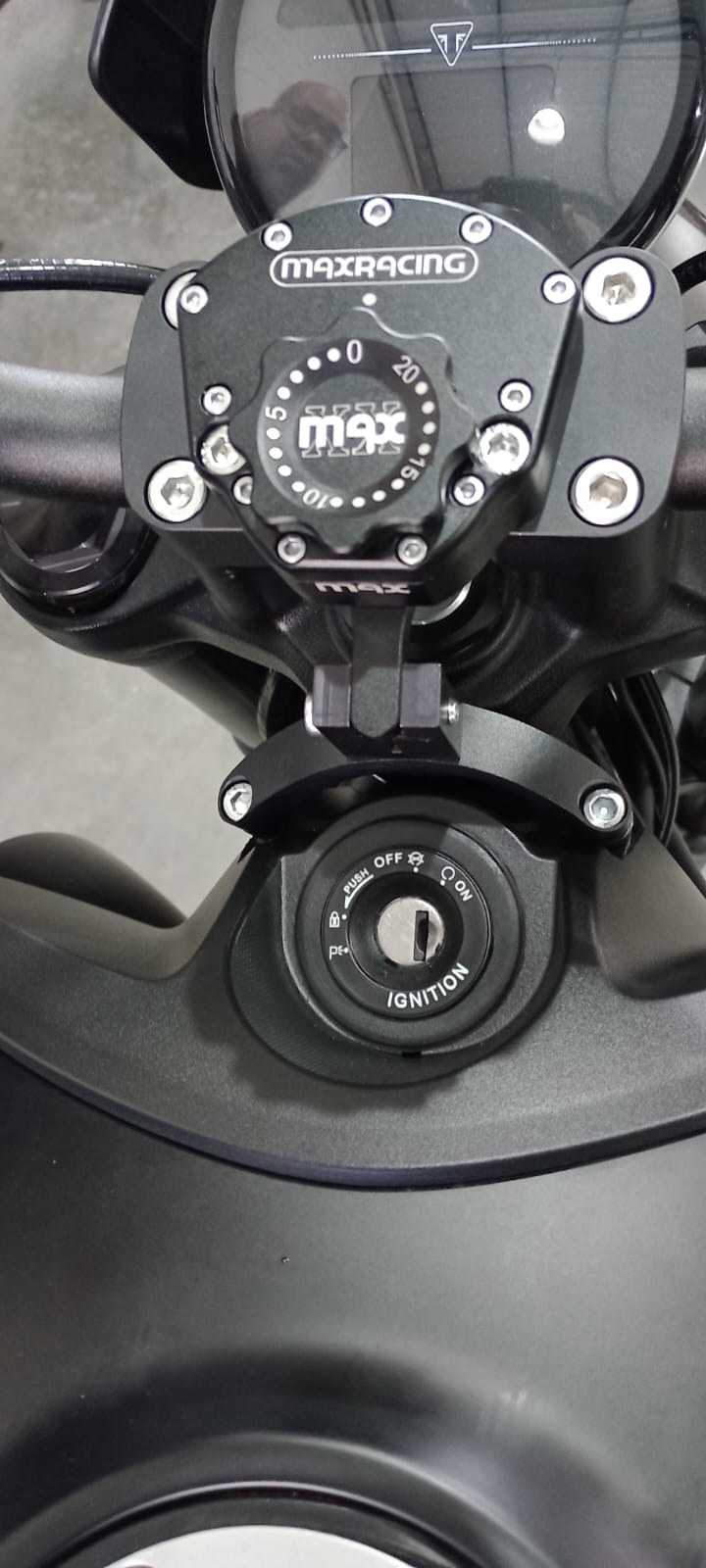 MaxRacing MAX20 Steering Damper - Triumph - Trident 660