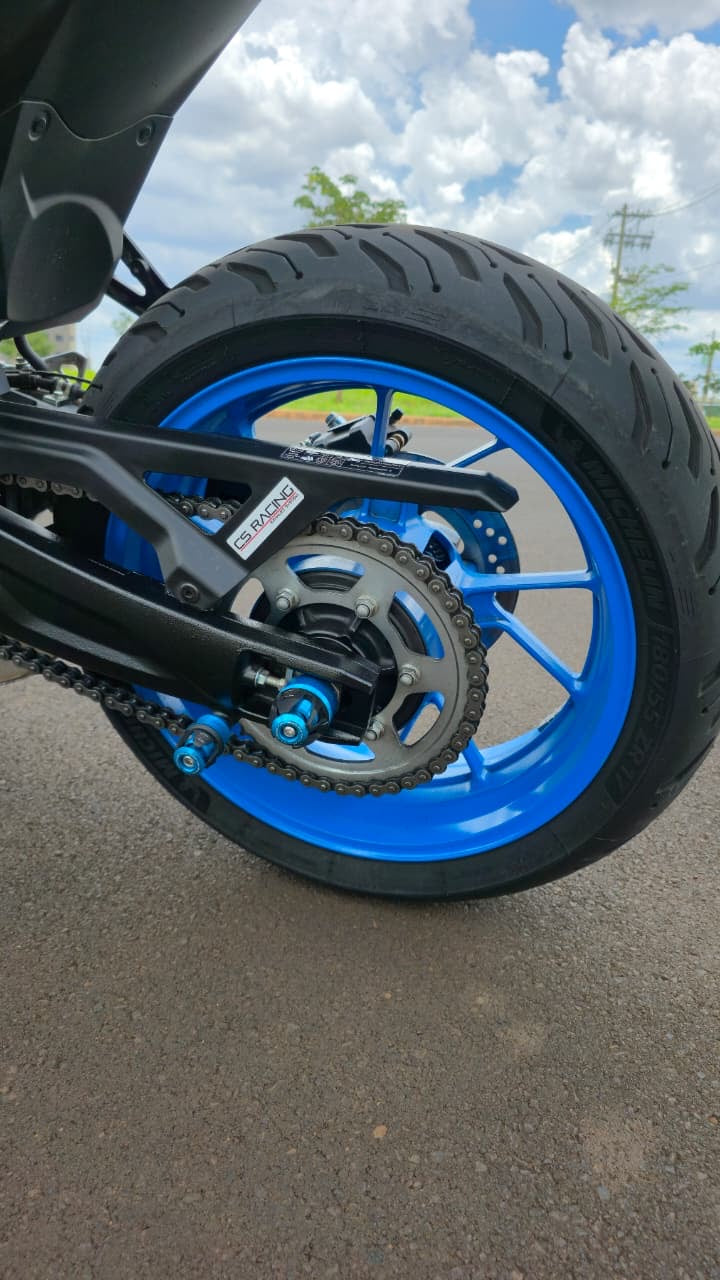 Procton F1 Swingarm Spools for Suzuki GSX-8S | GSX-8R | GSX-8T | GSX-8TT