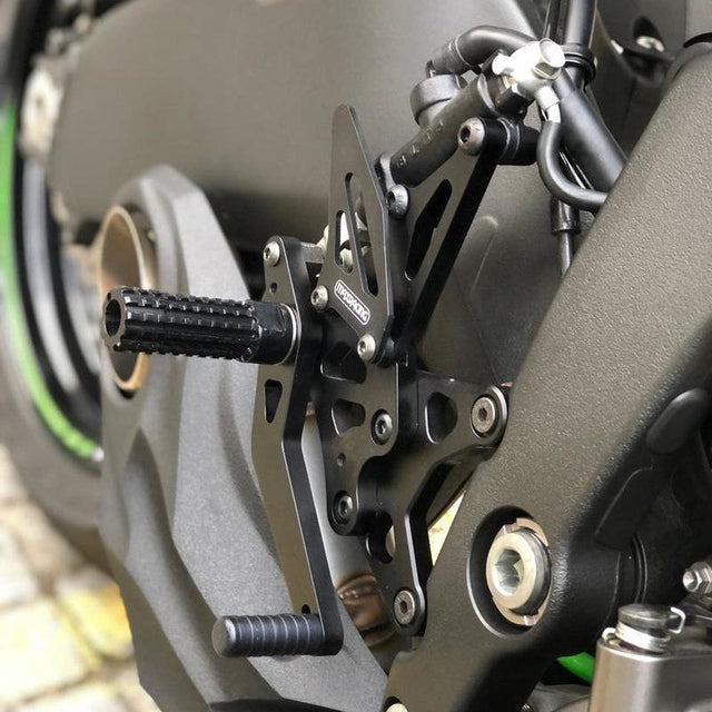 MaxRacing Rearsets - Kawasaki - ZX-6R 636 (With Quick Shifter)